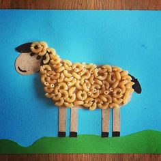 Cereal Art, Pasta Crafts, Pasta Art, Sheep Crafts, Art And Craft Ideas, Spring Crafts For Kids, Animal Crafts For Kids