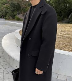 Oversized Black Wool Coat For Winter, Black Oversized Wool Coat, Classic Black Oversized Wool Coat, Black Fitted Wool Coat With Notch Lapel, Fitted Black Wool Coat For Winter, Fitted Black Wool Coat Single Breasted, Black Long Single Breasted Outerwear, Fitted Black Single-breasted Wool Coat, Fitted Black Wool Coat For Business