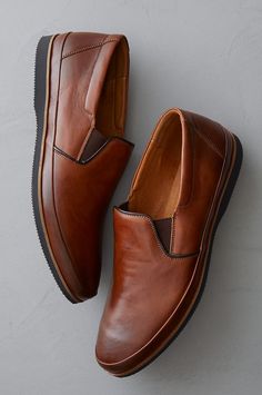 Handsome and comfortable, the Rocco leather shoes will dress up or down any summer style. Elastic gore panels make each wear easy to slip into, while the arch support built into the cushioned leather footbed provides all day comfort. Extra Wide Shoes, Classy Shoes, The Arch, Wide Shoes, African Men Fashion, African Men, Mens Shoes Boots, Desert Boots, Leather Shoes Men