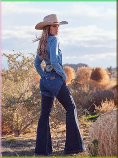 Tiktok Makeup Transformation Western Outfits Women Fancy, Denim And Bling Outfits, 70s Western Fashion, Western Fashion For Women, Western Cowgirl Outfits, Western Barbie, Western Chaps, Jean Shirt Dress, Western Photoshoot