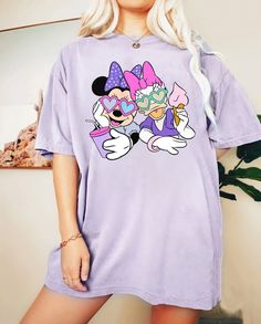 Retro Minnie And Daisy Face T Shirt Mini Mouse Shirts For Women, Minnie And Daisy, Daisy Shirt, Minnie Mouse Shirts, Minnie Shirt, Disney Costumes, Dye Shirt, School Outfits, Twill Tape