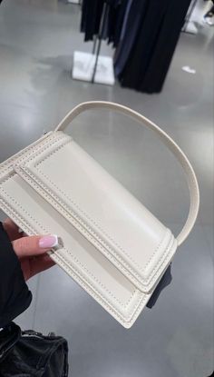 Zara Drip, Zara Handbags, Ootd Women, Fitness Inspo, Fashion Inspo Outfits, Fashion Bags, Zara, Purses And Bags