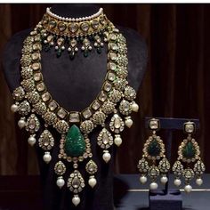 Indian Bridal Jewelry Sets, Bridal Jewellery Design, Gold Necklace Indian Bridal Jewelry, Indian Jewellery Design Earrings, Antique Jewelry Indian, Bridal Jewelry Collection