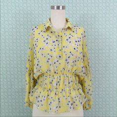 Zara Chiffon Flowy Yellow Floral Boho Blouse Top New With Tag Pretty And Flowy For Spring! Size Medium Zara Super Cute Zara Chiffon Top With An Elasticized Waist And 3/4 Loose Boho Sleeves Contrasting White Florals Against Yellow Very Flowy Blouse Lapel Collar 3/4 Sleeves With Elastic Cuff Button Fastening On Front Floral Print Chiffon Tops For Day Out, Chiffon Floral Print Tops For Day Out, Summer Chiffon Top For Daywear, Chiffon Tops For Daywear, Fitted Chiffon Blouse For Day Out, Floral Print Chiffon Tops For Brunch, Flowy Chiffon Blouse For Day Out, Spring Chiffon Top With Blouson Sleeves, Spring Chiffon Blouson Sleeve Top