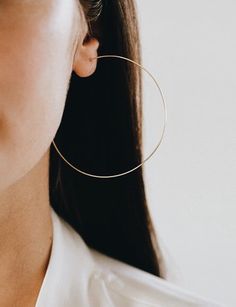 #simple #style Hoop Earrings Aesthetic, Celine Daoust, Black Gold Jewelry, Simple Stud Earrings, Big Hoop Earrings, Tiny Stud Earrings, Ear Piercing, Large Hoop Earrings, Jewelry Outfit