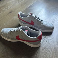 Nike Court Borough Low trainers 
Size: Men’s 10.5 Nike Court Borough Low, Nike Court Borough, S 10, Men's Sneakers, Nike Men, Shoes Mens, Mens Accessories, Nike, Outfit Accessories