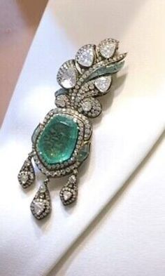 ad eBay - Carved Emerald Vintage Style Jewelry Gemstone Brooch 925 Silver Drop Jewelry - Buy Now, click the link (eBay) Carved Emerald, Gemstone Brooch, Drop Jewelry, Vintage Style Jewellery, Jewelry Gemstone, Style Jewelry, Buying Jewelry, Vintage Watches, Antique Jewelry