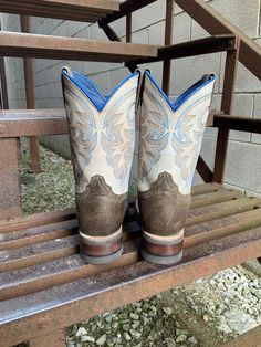 These rugged Roper Boy's boots have vintage brown vamp with a cowboy embroidery design on vintage creme leather shaft. Fun Blue Piping 8" Cowhide Full Grain Leather Shaft 1 1/4"Walking Heel Square Toe REBOOT insole Cowboy Embroidery, Boots For Kids, Square Toe Cowboy Boots, Square Toe Western Boots, Girl Boots, Western Store, Brown Square, Western Boot, Cow Girl