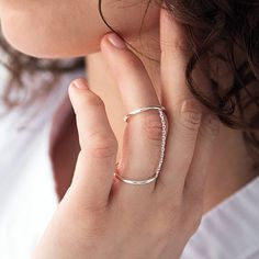 A must-have staple for unique looks. Featuring a delicate and minimal design, our chain ring is the perfect piece for minimal lovers. Metal: 925 sterling silver; optional 18k yellow / rose gold vermeilChain length: 3.0 cm / 1.18"Hypoallergenic: nickel-free materials used therefore suitable for those with metal allergies Linked Rings, Double Rings, Silver Jewelry Fashion, Double Ring, Chain Ring, Gold Plated Silver, Diamond Stone, Yellow Rose, Minimal Design