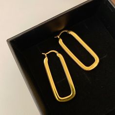 Minimalist design geometric long hoop earrings, with gold and sleek finish to give a shiny glam surface, made of highest grade alloy as base that imported from Japan. • S P E C I F I C A T I O N • Length: approx. 44mm, 18K gold on sterling silver Minimalist Yellow Gold Oblong Hoop Earrings, Minimalist Rectangular Hoop Earrings, Tarnish Resistant, Rectangular Minimalist Hoop Earrings, Tarnish Resistant, Minimalist Rectangular Tarnish-resistant Hoop Earrings, Modern Oblong Hoop Earrings For Gift, Modern Oblong Hoop Earrings As Gift, Modern Rectangular Tarnish-resistant Hoop Earrings, Minimalist Tarnish Resistant Oblong Earrings, Oblong Minimalist Hoop Earrings As Gift