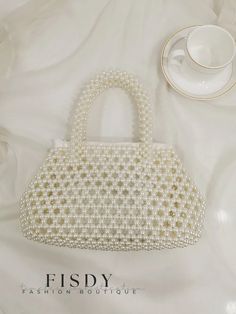 Fisdy - Sophisticated Handbag Embellished with Imitation Pearls Elegant Bags, Bag Bag, Square Bag, Style Elegant, Leather Satchel, Wedding Decoration, Small Bag, Bag Straps, A Bag