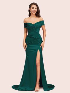 Details Material: soft satin, pongee.Silhouette: MermaidNeckline: SweetheartLength: Floor-LengthEmbellishment: pleatsStraps: NoSleeve: SleevelessBack Style: ZipperFully Lined: YesBuilt-In Bra: NoBoning: NoSize: General, Plus size, JuniorModel's Size: US2 Which Bust 33'', Waist 26.5'', Hip 36.5'', Height 69'' with shoesSize:Different brands have different size chart, please only error is less than 1'' between your real measurements (bust, waist, hip: biggest part of hip, hollow to floor with shoe Green Mother Of The Groom Dresses, Gala Dresses Plus Size, Peacock Bridesmaid Dresses, Dark Green Bridesmaid Dress, Emerald Bridesmaid Dresses, Gala Dress, Gorgeous Prom Dresses, Best Prom Dresses, Green Bridesmaid Dresses