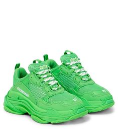 Look to Balenciaga Kids for cult-favorite designs in mini-me sizes, such as the Triple S sneakers. Made from green mesh and faux leather, they're set on namesake triple-stacked rubber soles. | Balenciaga Kids Triple S sneakers Green High-top Chunky Sneakers With Laces, Trendy Green Low-top Custom Sneakers, Sporty Green Platform Sneakers With Laces, Green Rubber Sole Platform Sneakers For Streetwear, Trendy Green High-top Sneakers With Laces, Green Platform Sneakers For Streetwear With Round Toe, Green Chunky Sneakers With Round Toe, Green Chunky Lace-up Sneakers With Rubber Sole, Green Platform Sneakers For Streetwear