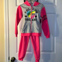 2 Piece Pink And Gray Hoodie With Sweatpants Size S (6/6x) Casual Pink Sets For Winter, Casual Pink Winter Sets, Pink Sets For Winter Sleepover, Pink Sets For Sleepover In Winter, Pink Cotton Hooded Sets, Pink Winter Sleepover Sets, Pink Sleepover Set For Winter, Hooded Pink Cotton Sets, Playful Pink School Sets