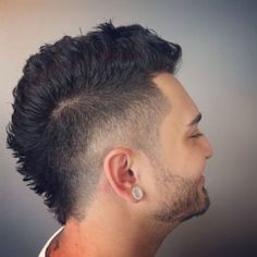 Mohican Haircut, Hair Tattoo Men, Cool Hairstyles For Boys, Faux Hawk Hairstyles, Gents Hair Style, Hair Silver, Mens Hairstyles Thick Hair