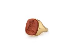 Tigran the King Signet Ring - Red Agate Signet Ring - Engraved Gemstone Ring - Gold Signet Ring Size of Gemstone: 17x14mm MATERIALS: - 9K SOLID GOLD - 14K SOLID GOLD - 18K SOLID GOLD 🎁 We offer FREE Worldwide DHL & FedEx Shipping 🎁 🎁 Branded DanelianJewelry Gift Box is Included with each jewelry 🎁 Handmade jewelry brought to life with your unique specifications, 3D Design, and a unique detailed men's ring. *real pictures of jewelry* ◾ My customer service is available 7 days a week. Leave Elegant Red Intaglio Signet Ring, Red Oval Intaglio Ring, Classic Red Intaglio Ring, Red Intaglio Rings For Anniversary, Classic Red Intaglio Jewelry, Men Gold Ring, Ring Square, Gold Gemstone Ring, Gold Signet Ring