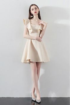 Shop Champagne Short Homecoming Dress Aline with Flounce online. SheProm offers formal, party, casual & more style dresses to fit your special occasions. Champagne Party Dress, Dusty Pink Bridesmaid Dresses, Halter Party Dress, Gaun Fashion, Dress Gallery, Party Dresses Online, Short Party Dress, Dress Homecoming, Short Homecoming Dress