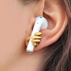 Welcome anızla çevirin 925 sterling silver and 14 carat gold plated, Airpods headphone holder earring. women, men gift Thank you aycacoskun.etsy.com Headphone Holder, Dope Jewelry, Jewelry Lookbook, Halloween Earrings, Ear Jewelry, Minimalist Earrings, Ear Studs, Accessories Jewelry, Cute Jewelry