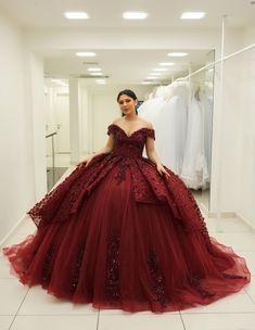 Wine Quinceanera Dresses, Maroon Quinceanera Dresses, Burgundy Quince Dresses, Red 15 Dresses Quinceanera, Dark Red Quinceanera Dresses, Red Sweet 16 Dresses, Red Quince Dress, Wedding Dress Burgundy, Gold Quince Dress