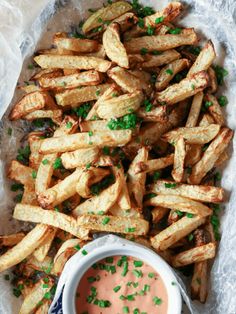 air fryer kohlrabi fries with dipping sauce