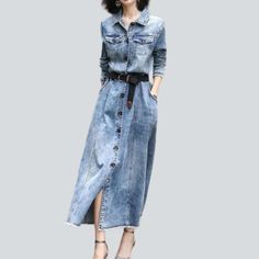 Dive into the 2023 Spring-Summer Collection with this classic vintage-style long denim jacket! Its regular fit. buttoned closure. and stylish distressed pattern combine to create a timelessly chic look that will take your wardrobe to the next level.Why You'll Love It Vintage-Inspired Style: This long denim jacket is perfect for those who love the classic vintage look. with a modern twist. Distressed Detail: Expertly distressed for an effortless. edgy look. Regular Fit: Designed to ensure comfort Long Denim Jacket, Denim Patterns, Denim Jacket Women, Edgy Look, Fashion Vintage, Premium Denim, Classic Vintage, Denim Fabric, Long Length