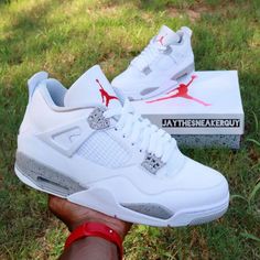 Air Jordan 4 White Oreo, Oreo 4s, Jordan 4 White Oreo, Jordans 4, Jordan 4 White, Pretty Sneakers, Nike Shoes Air Force, Jordan Shoes Girls, Pretty Shoes Sneakers