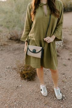 The Ainsley Crossbody & Clutch is as cute as it is versatile. Wear Ainsley as a crossbody then remove the leather strap and carry it as a clutch! 100% Handwoven rattan & leather Handmade by talented women artisans in Bali, and sustainably sourced with care. Each POPPY + SAGE bag comes with our signature linen dust bag, a premium added touch to protect your bag while traveling or storing. HANDMADE ARTISAN BAGS All of our rattan straw items are handwoven by individual artisans. Due to the fact tha Artisan Bag, Mini Jumpsuit, Handwoven Bag, Black Poppy, Fashion Forecasting, Cardigan Shirt, Valentine's Day Outfit, Crossbody Clutch, Women Artisans