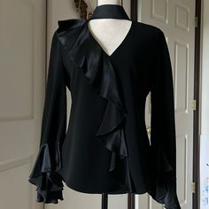 Very Good Condition, 100%Silk, Cinq A Sept, Top Blouse, Blouses, Womens Tops, Silk, Women Shopping, Color, Black