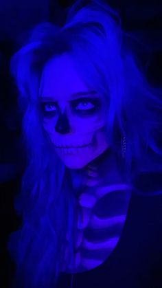 Reaper Makeup, Skeleton Makeup Halloween, Skull Makeup Look, Skeleton Makeup, Halloween Makeup Inspiration, Skull Makeup, Blue Makeup, Halloween Makeup, Sugar Skull