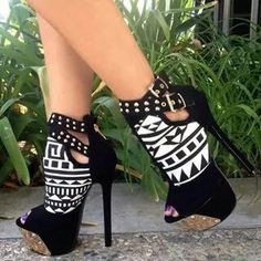 Love them Bling Heels, Fancy Heels, Cute Shoes Heels, Stunning Shoes, Pretty Shoes, Web Interface