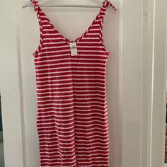 New With Tags, Never Worn. Size Small, Cotton. Message Me For Any Additional Details! Casual Red V-neck Sundress, Gap Sleeveless Summer Maxi Dress, Gap Cotton Summer Midi Dress, Gap Cotton Midi Dress For Summer, Casual Red Cotton Sundress, Casual Red Cotton Midi Dress, Red Cotton Maxi Dress For Day Out, Gap Sleeveless Casual Sundress, Gap Sleeveless Midi Dress For Vacation