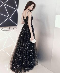 Black Tulle Prom Dress, Dress With Stars, Chic Prom Dresses, Tulle Long Prom Dress, Prom Dress Black, Formal Ball Gown, Spaghetti Strap Prom Dress, Tulle Evening Dress, Long Prom Gowns