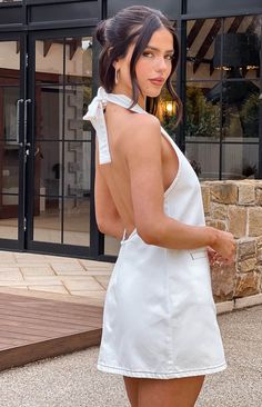 White Denim Halter Mini Dress 

How to style:
Our Corbin halter (https://www.beginningboutique.com.au/collections/search?q=halterneck) neck mini dress (https://www.beginningboutique.com.au/collections/mini-dresses) is perfect for a day out with friends! Pair this versatile mini dress with with black cowboy boots or sandals (https://www.beginningboutique.com.au/collections/search?q=sandals) depending on the mood!

Features:


  
 * Buttons down centre front 
 * Two faux pocket detailing at front Halter Neck Mini Dress, Black Cowboy Boots, Black Cowboy, Denim Corset, Corset Mini Dress, Tony Bianco, Beginning Boutique, Halter Mini Dress, Mini Dress Shop