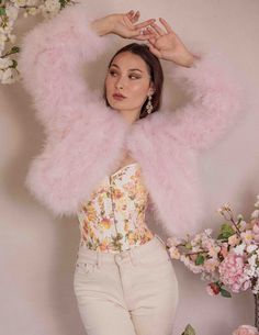 Lola - Crop Jacket in Barely Pink - Le NUAGE Luxe Feather Cape, Great Gatsby Fashion, Feather Jacket, Fluffy Jacket, Polished Style, Winter Bride, Ordinary Life, Angora Sweater, Wedding Jacket