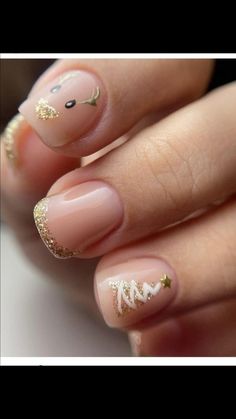 Nail Wedding Guest, Autumn Gel Nails, Gel Nails With Glitter, Fall Nail Color Ideas, Autumn Nail Art, Fall Nail Color, Nail Color Ideas, Autumn Nail