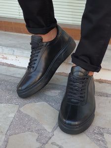 Elegant Sneakers, Black Lace Boots, Tan Sneakers, Men's Shoes Accessories, Black Leather Dresses, Black Shoe, Black Leather Sneakers, Sneakers Looks, Fashion Shoes Sneakers