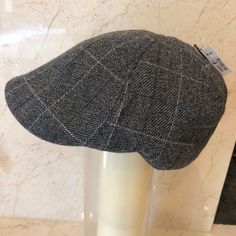 Brand New ! Tag On ! Adds Perfect Accent To Outfit Classic Classic Gray Hats For Spring, Classic Gray Hat For Spring, Classic Gray Spring Hat, Fitted Casual Flat Cap, White Flat Bill Hat For Winter, White Flat Bill Winter Hats, White Winter Flat Bill Hat, Classic Fall Baseball Cap, Classic Gray Cap