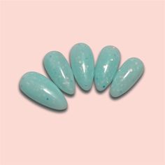 Active Length, almond shape. Beautiful narrow body helps to elongate the look of the nail - compliments any hand shape! Includes: sizes 0-11 Size 11 (19mm) Size 5 (23mm) Size 0 (25mm) 240 pcs *Tip stand not included ************************ Related Items (Not included): Glam & Go - Super Adhesive Tab LED Mini Flash-Cure Light - Koko & Claire Press-on Nail Tip Clips *NEW Replacement Packs Application - Apply Full Coverage Nails with either Super Adhesive Tabs for a temporary mani OR attach with Strong or one of our Builder Gels for a longer lasting mani. See our Youtube Channel for a step by step application using Strong! Light Nails, Gel Top Coat, Almond Shape, Loose Glitter, Hand Shapes, Almond Nails, Alcohol Ink, White Silver, Nail Tips