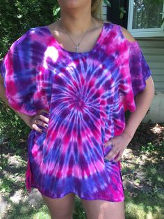 Tye dye poncho, rayon poncho, hand dyed women's poncho, tie dyed shirt, lilac, purple, pink rayon tie dye poncho by GroovyElegance8 on Etsy https://www.etsy.com/listing/464265079/tye-dye-poncho-rayon-poncho-hand-dyed Tie Dye Crafts, Womens Poncho, Boo Shirts, Hippie Clothes, Hippie Vibes, Bathing Suit Covers, Tie Dye Shirt, Hippie Outfits, Lilac Purple