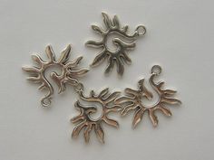 BULK 20 Sun pendants antique silver tone S70 Silver Metal Charms For Jewelry Making, Handmade Silver Metal Charms, Silver Metal Round Pendant Charm, Silver Round Pendant Charms, Silver Pendant Charms, Cadmium-free, Cadmium-free Silver Pendant Charms, Silver Round Metal Charms, Silver Pendant Charms For Jewelry Making, Silver Hypoallergenic Charms