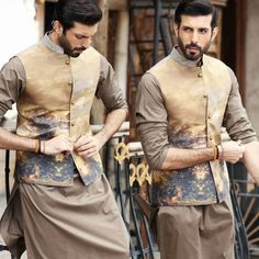 Punjabi Kurta Pajama Men Style, Traditional Dress Poses, Punjabi Kurta, Dress Poses, Mens Indian Wear, Wedding Kurta, Wedding Kurta For Men, Kurta Pajama Men, Pajama Style