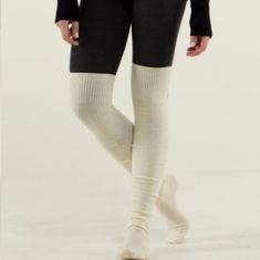 -Layer These Cozy Socks Over Tights To Add A Little Extra Warmth During Yin Class- Grippy Soles Make Them Studio Friendly -Merino Wool Is Naturally Thermoregulating And Soft Against Your Skin -Snug Fitting Arch Support -Grippy Soles Help Keep You In Place As You Warm Up Your Mat Comfortable White Yoga Socks, Sporty Stretch Socks For Pilates, Casual Stretch Socks For Pilates, Sporty Black Yoga Socks, Comfortable Footless Yoga Socks, Comfortable Athleisure Socks For Workout, Comfortable Casual Socks For Yoga, Casual Leg Warmers For Yoga In Winter, Casual Winter Leg Warmers For Yoga