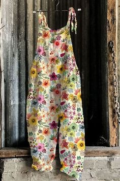 Gender: Women Type: Bottom Feature: Retro Print, Wide-Leg Material: Polyester Style: Casual/Fashion Color Yellow, Blue Size: S, M, L, XL, 2XL, 3XL, 4XL Please Note: All Dimensions Are Measured Manually With A Deviation Of 1 To 3cm. Elegant Dresses Evening, Straps Jumpsuit, Langer Rock, Linen Jumpsuit, Casual Jumpsuit, Printed Jumpsuit, Moda Vintage, Clothes Line, Skirt Design