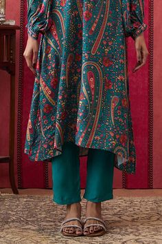 Teal blue floral and paisley print kurta highlighted with sequin embroidery. Paired with a pant and belt. - Aza Fashions Kurta Pant Set, Sequin Embroidery, Kurta With Pants, Sequins Embroidery, Pants Pattern, Pant Set, Set For Women, Aza Fashion, Fashion Set