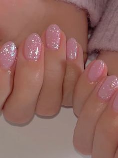 Pink Sparkle Nails, Pink Sparkly Nails, Sparkly Nail Designs, Short Pink Nails, Nails Korean, Unghie Nail Art, Milky Nails, Glittery Nails