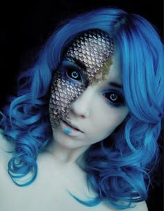 29 Mind-Blowing Makeup Transformations. These are unreeeeeaaaalll Halloween Smink, Masque Halloween, Dengeki Daisy, Halloween Fest, Theatrical Makeup, Samurai Tattoo, Mermaid Makeup