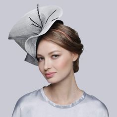 TIMELESS BEAUTY EXUDES AN AURA OF BLISS AROUND YOU Chic Fascinator Hat Black&White Degrade Kentucky Derby Headwear This beautiful fascinator for women looks amazingly stunning and ideally accessorizes a multitude of your apparel. Whether you choose a classical dress or a modern and stylish outfit for the upcoming event, this hat will surely bring out the magnetism and charisma you are looking for. *Sinamay fiber; *Handmade; *One size; *Brown headband holder; Created using high-quality black&whit Brown Headband, Women Looks, Fascinator Hats Wedding, Classical Dress, Sinamay Fabric, White Fascinator, Occasion Hats, Derby Fascinator, Headband Holder