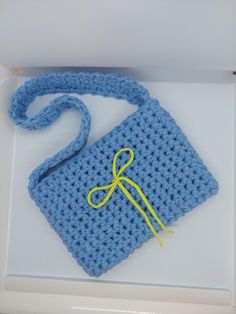 This striking blue crochet bag is designed to impress with its bold color and intricate patterns. Perfect for making a statement, it combines style and functionality, offering ample space for your essentials. Lightweight and easy to carry, this eye-catching accessory elevates any outfit, making it a must-have for fashion-forward individuals. Shoulder Bag Crochet, Handbag Crochet, Crochet Colorful, Blue Crossbody Bag, Crochet Shoulder Bag, Blue Crochet, Outfit Making, Crochet Handmade, Bag Crochet