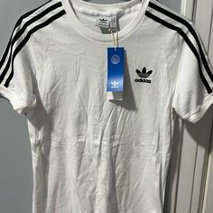 Size M, Adidas Women Tshirt Casual Summer T-shirt With Three Stripes, Adidas T-shirt For Spring Streetwear, Casual Fitted T-shirt With Three Stripes, Fitted Casual T-shirt With Three Stripes, Trendy Adidas T-shirt With Letter Print, Adidas Three Stripes Crew Neck T-shirt, Adidas Three Stripes T-shirt For Spring, Basic Crew Neck T-shirt With Three Stripes, Casual T-shirt With Three Stripes Branding For Spring