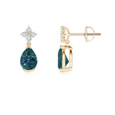 The pear-shaped Montana sapphires are secured in a prong setting with a curved metal bar at the base. A diamond cluster sits prettily on top of the teal gems and enhances their appeal. Crafted in 14k yellow gold, these teardrop earrings exude effortless elegance. Sapphire Drop Earrings, Montana Sapphire, Metal Bar, Sapphire Earrings, Diamond Cluster, Teardrop Earrings, 18k Rose Gold, Pear Shaped, Prong Setting